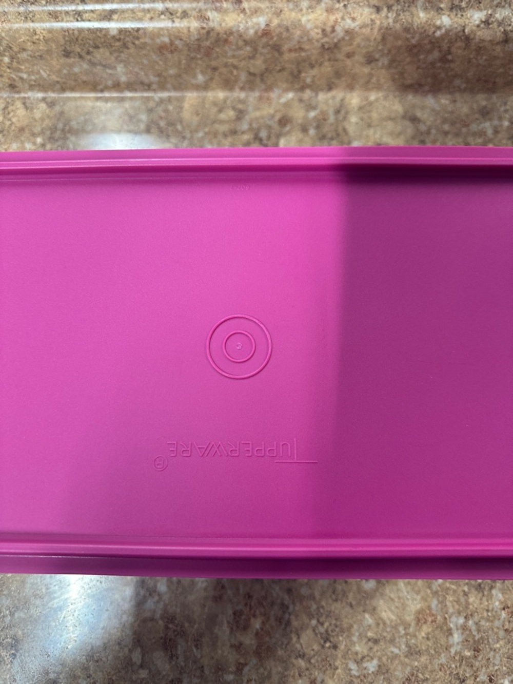 Tupperware Magenta Rectangular Food Storage Container bread box - Picture 2 of 2